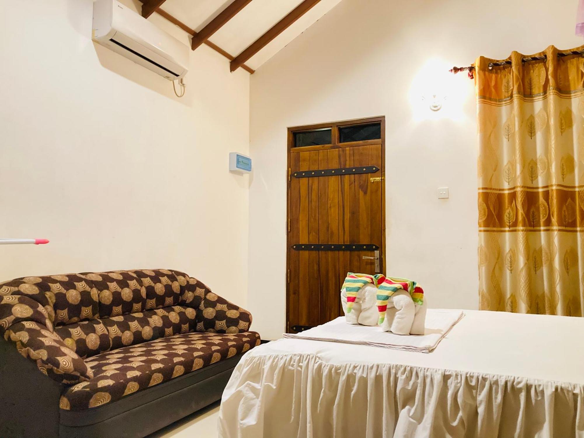 Suncity Privacy Cottages Udawalawe Exterior foto